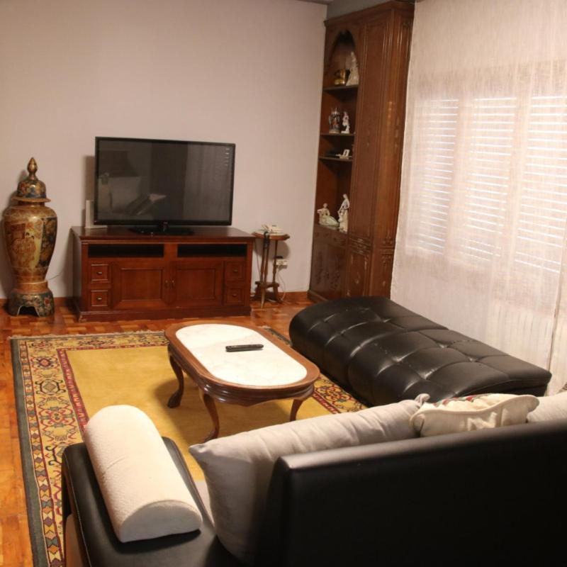 Hostal Burgales Milagro Esterno foto